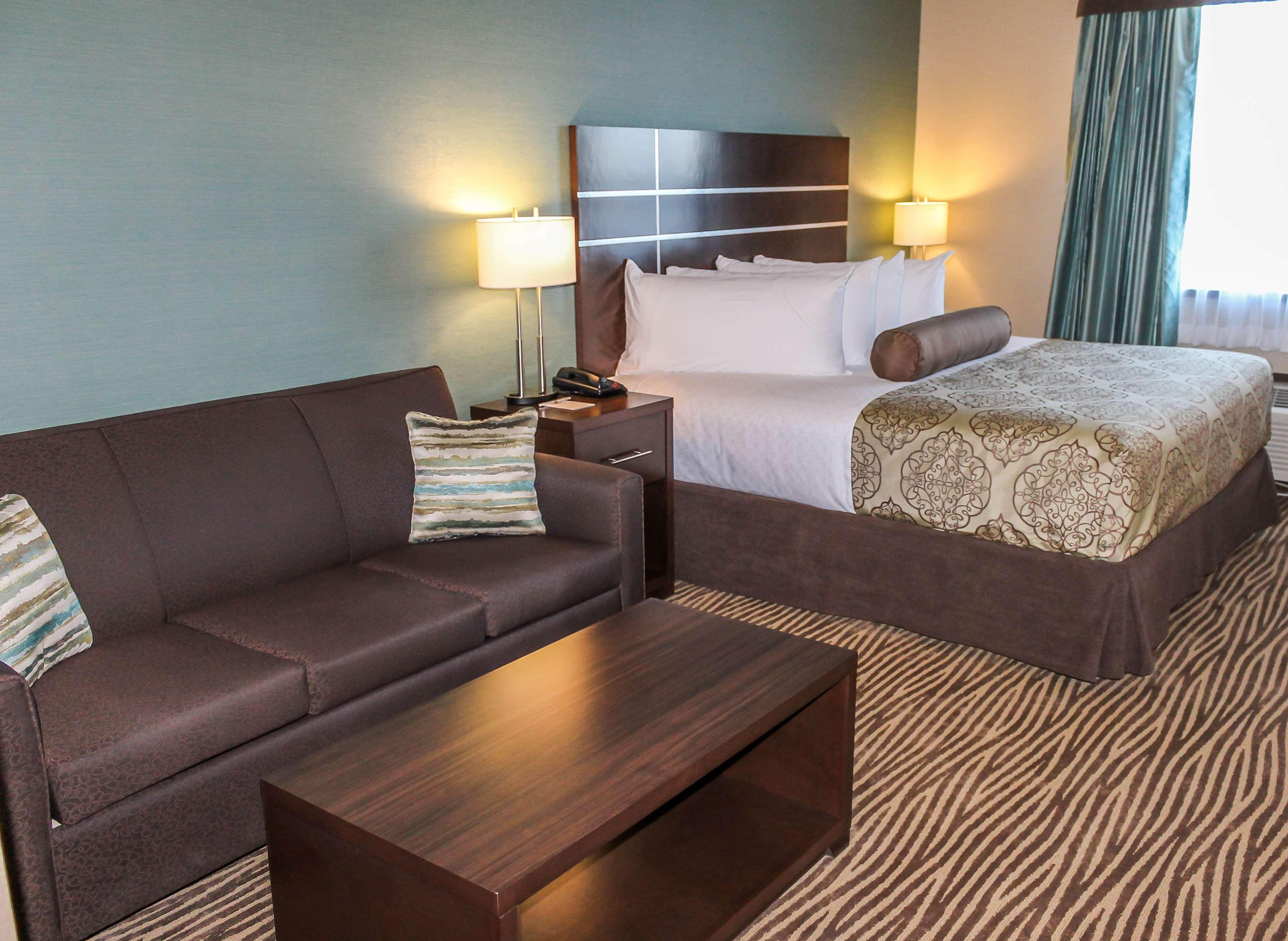 Best Western Plus Moosomin Hotel Exterior photo