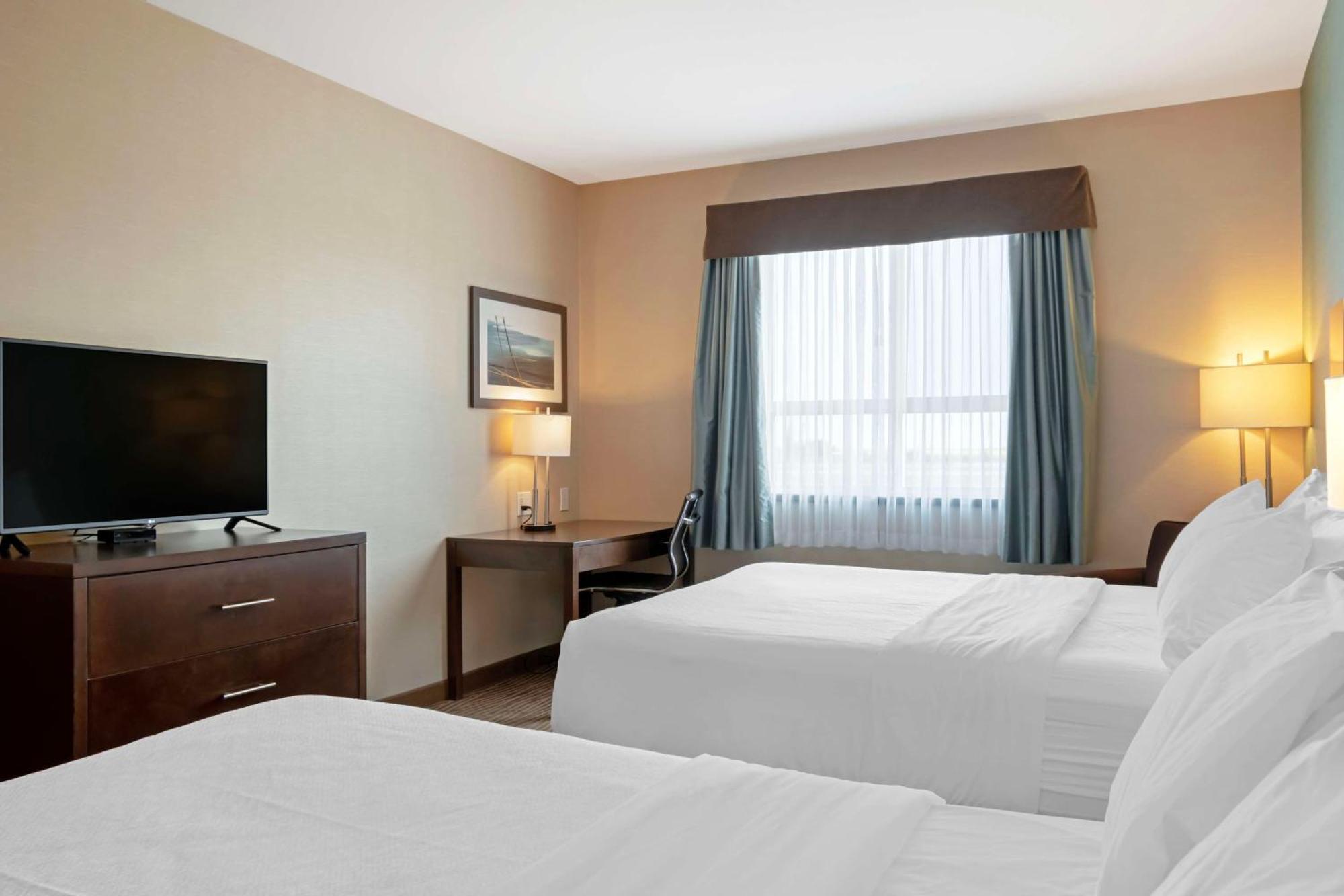 Best Western Plus Moosomin Hotel Exterior photo